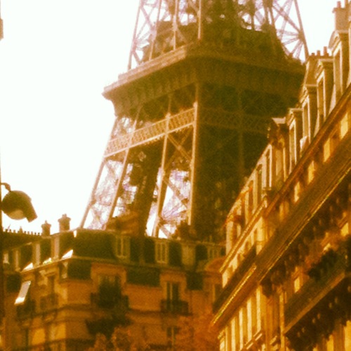 Walking home from the Champ de Mars today, 7th arrondissement.